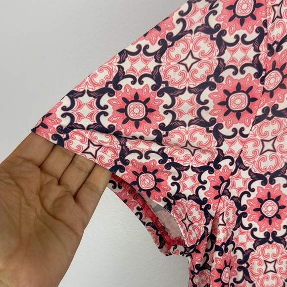 Lands' End Pink Black Floral Geometric Print Short Sleeve Rash Guard Swim Shirt - Picture 4 of 9